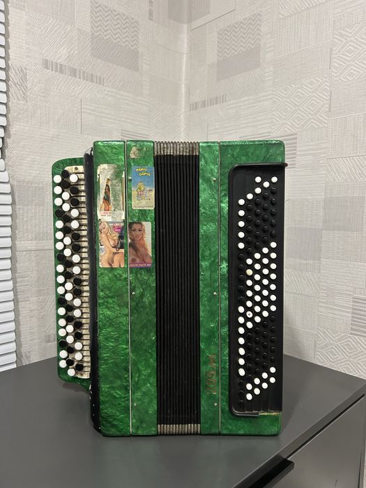 Продам два баяна