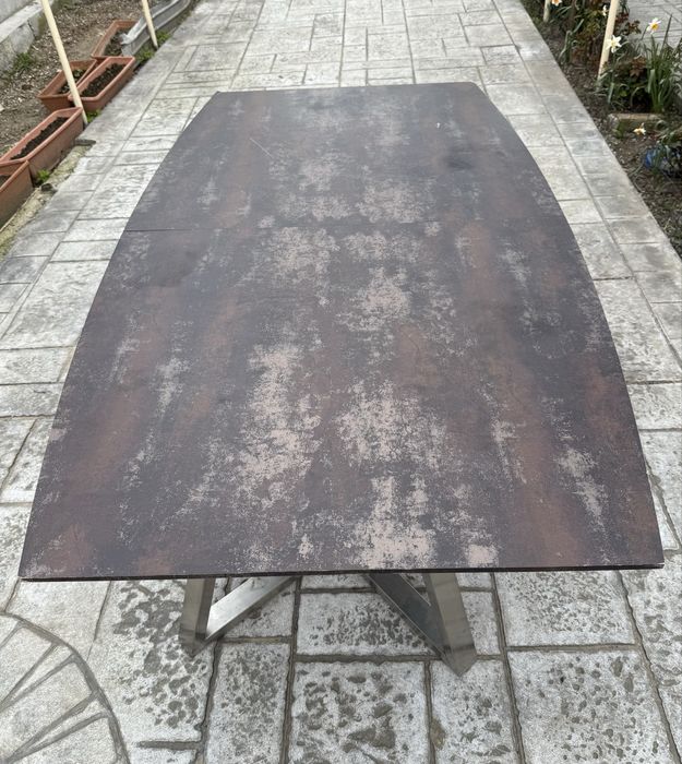 Masă extensibilă 4-6 persoane, metalică