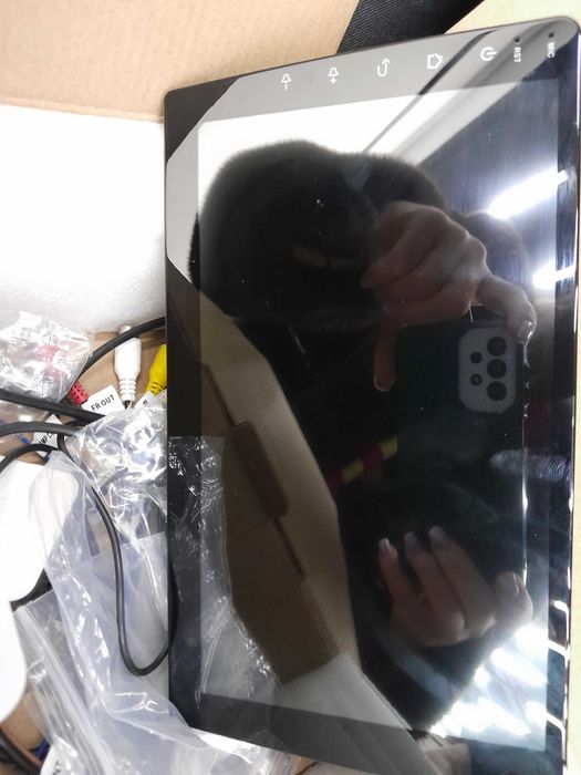 Срочно продам магнитолу 2Din  андроид