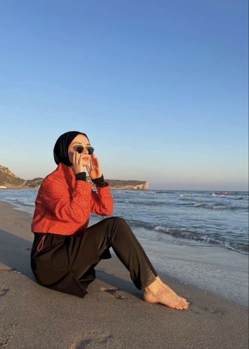 Купальник закрытый