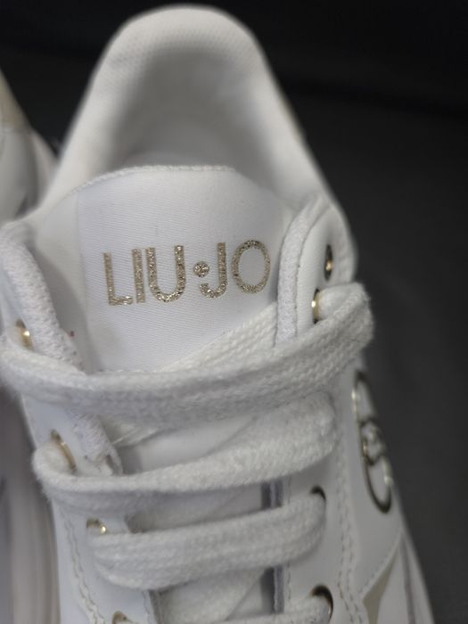 Liu Jo- сникърси
