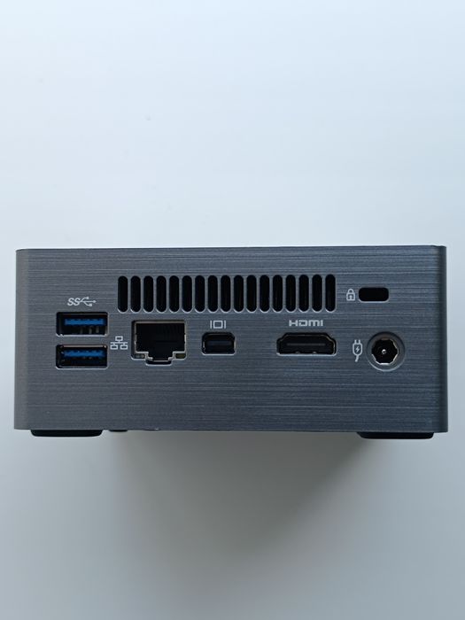 Мини ПК Gigabyte BRIX i3-6100U / 8GB RAM / SSD 128GB