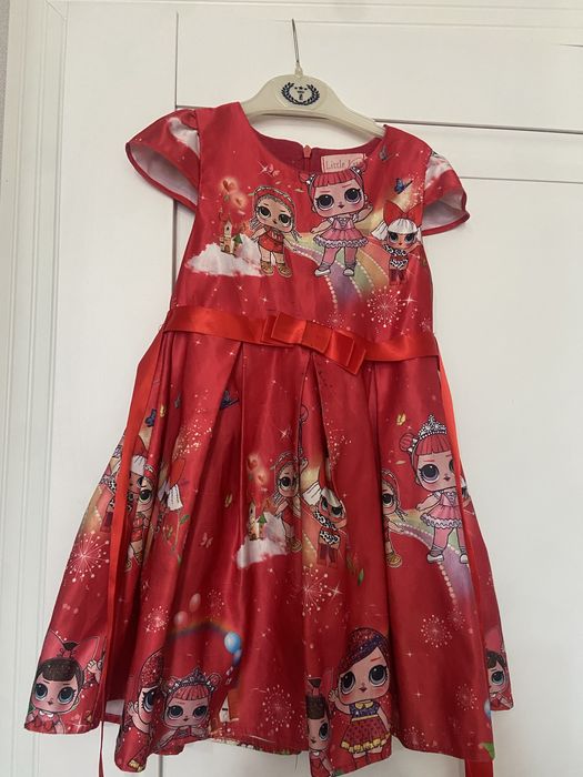 Продаются платья, кофты на девочку