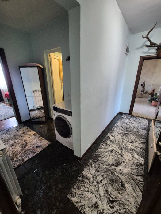 4-стаен апартамент за продажба в жилищна сграда в Разлог