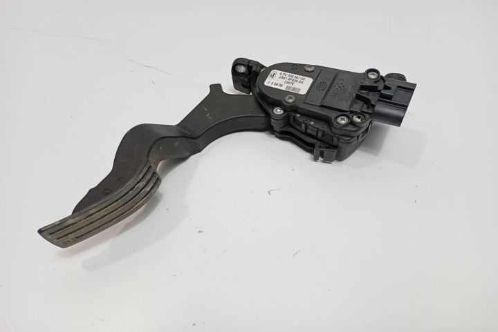 Pedala acceleratie 2S619F836AA Ford Fusion prima generatie seria