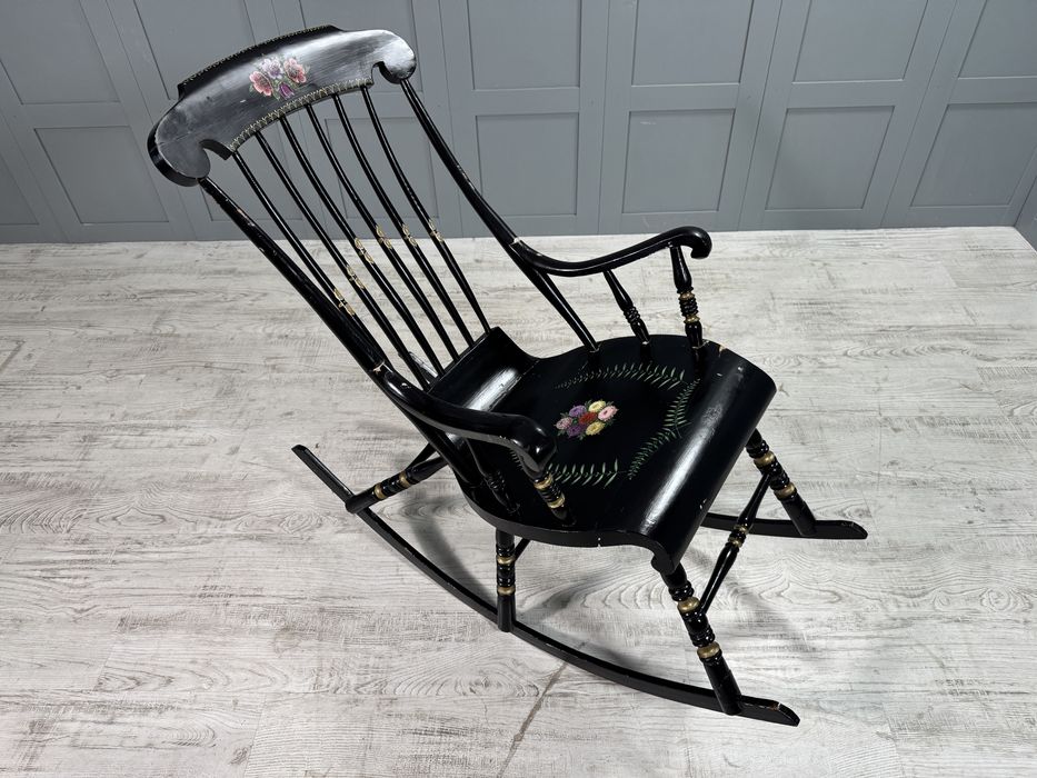 Люлеещ  стол К107