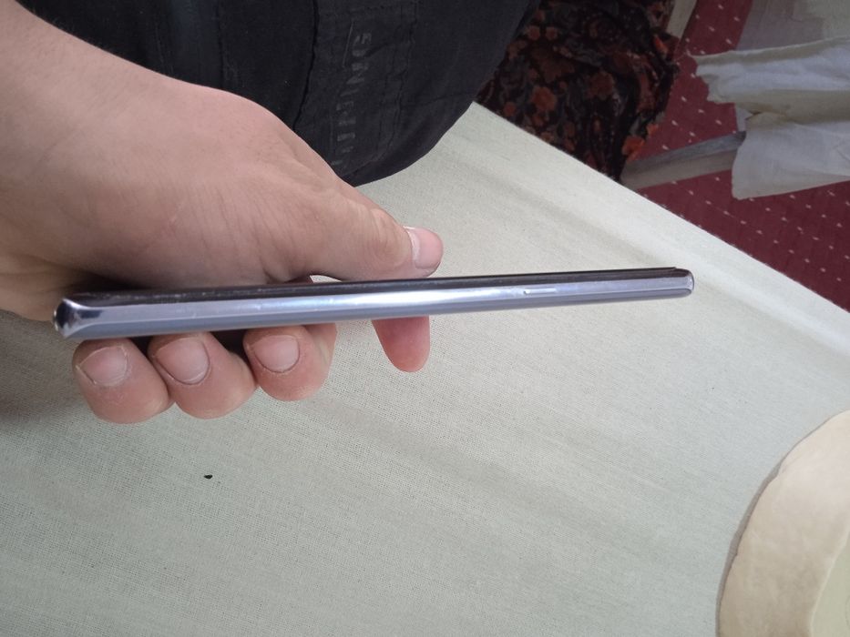 Samsung note 8 sotiladi