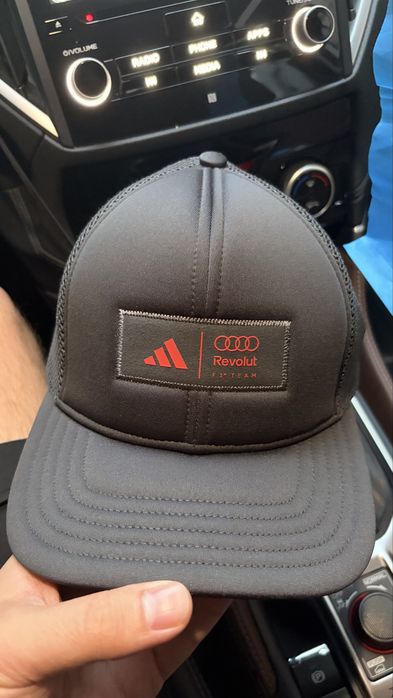 Кепка adidas audi f1 revolut team