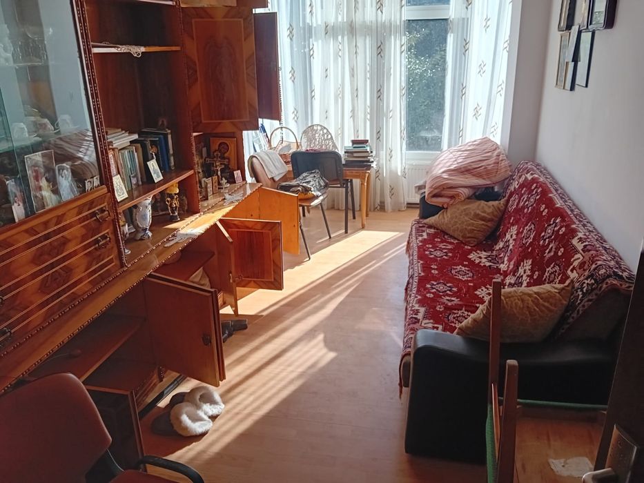 Ap 2 cam,maratei 1,etaj 1,balcon,centrala,mobilata,utilat