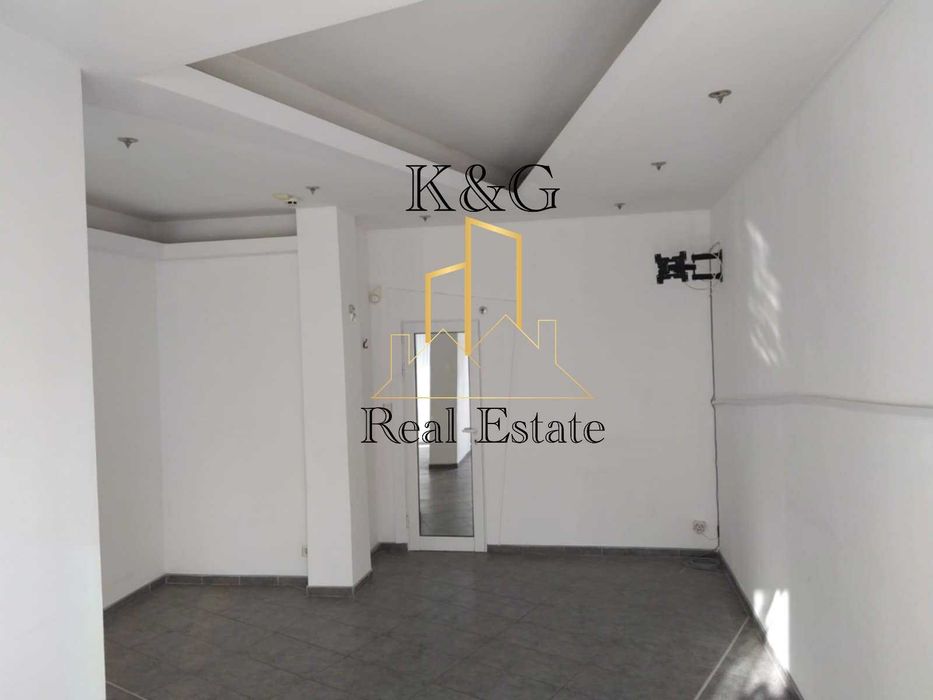 Търговски обект в ж.к " Освобождение " - гр. Разград