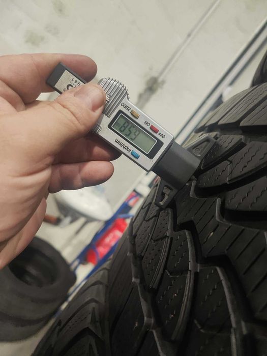 2бр.зимни гуми 225/50/17 Bridgestone