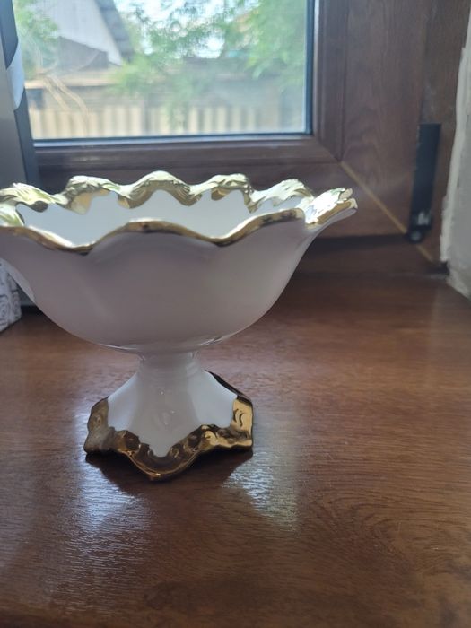 Продается посуда, конфетница, ваза для варенье