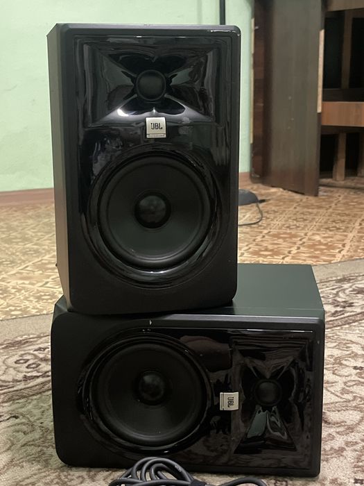 Мониторы JBL 3 series MK 2