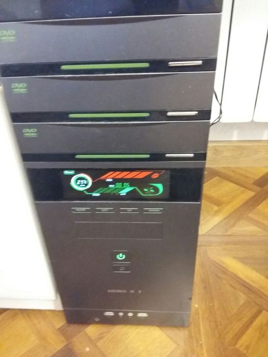 Стационарный компьютер.