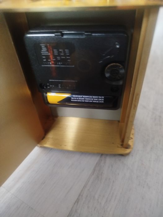 Ceas de masa premium Samuel design clasic elegant finisaj auriu