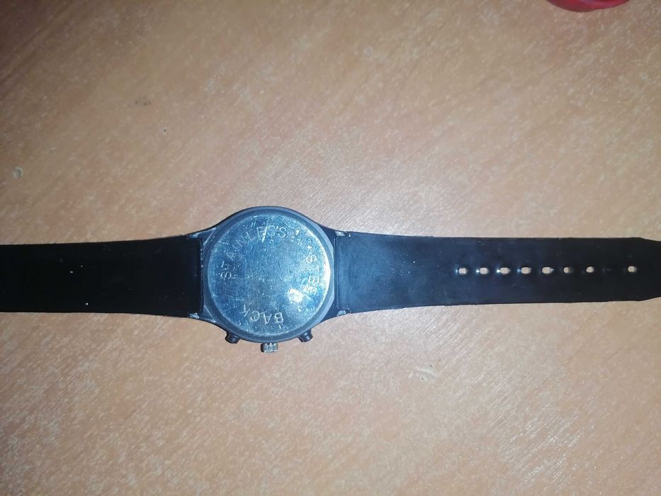 продам детские наручные часы