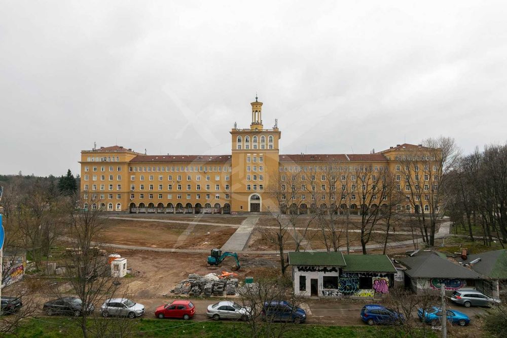 Продава се Тристаен апартамент в София, Лозенец - 174 кв.м за 1747 €/кв.м - Снимка #9