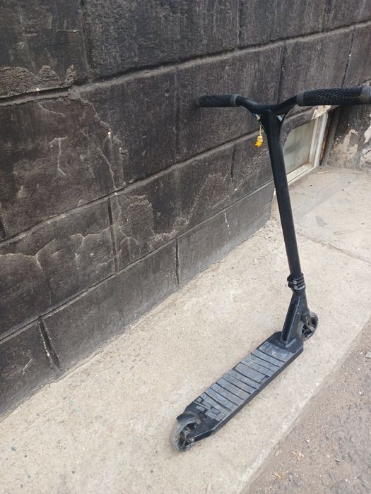 Продам трюкавой самокат