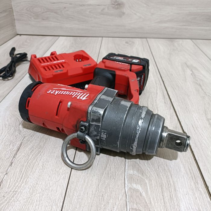 Impact camioane 2033 Nm patrat 1toll Milwaukee M18 ONEFHIWF1