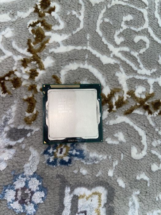Продается процессор CORE I 3