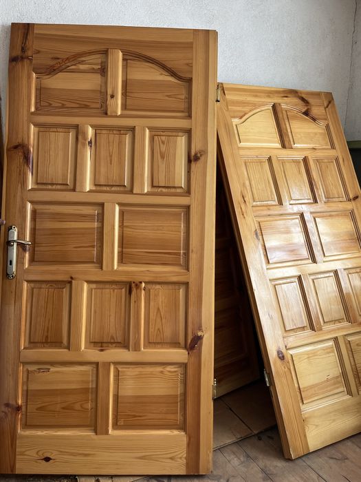 Дървени врати