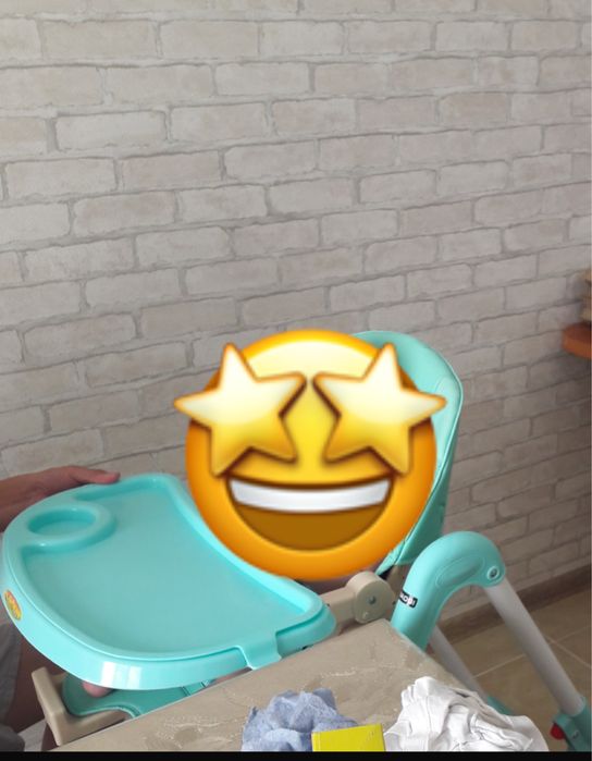 Продам детскую коляску стулчик и автокресло