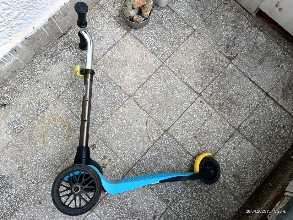 Детска тротинетка. Триколка