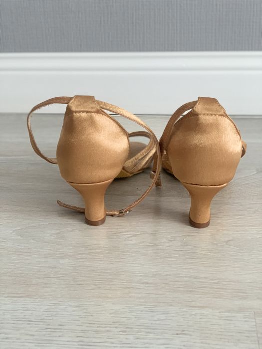 Туфли для танцев