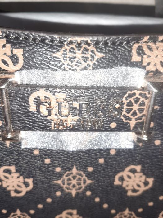 Продам сумку Guess