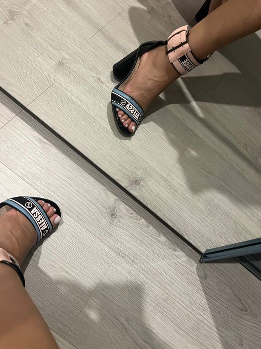 Сандали Alessa на ток