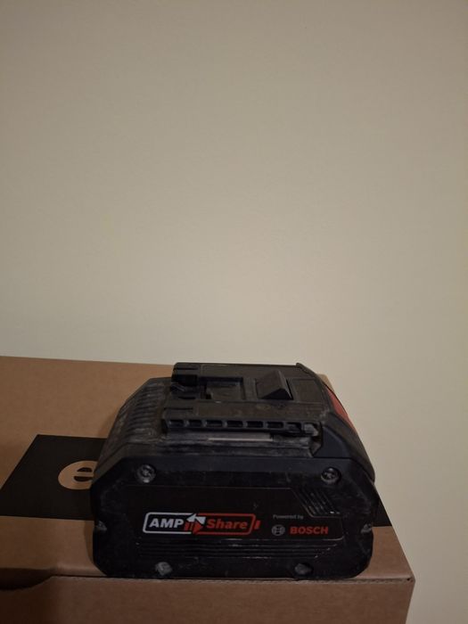 Acumulator bosch 8 amp.