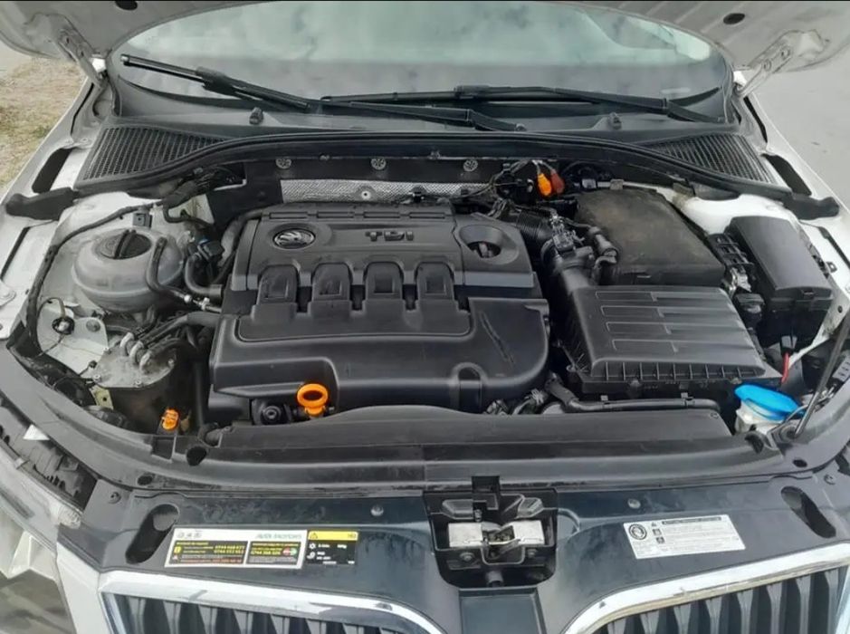 SKODA Octavia 2013 — imagine 5
