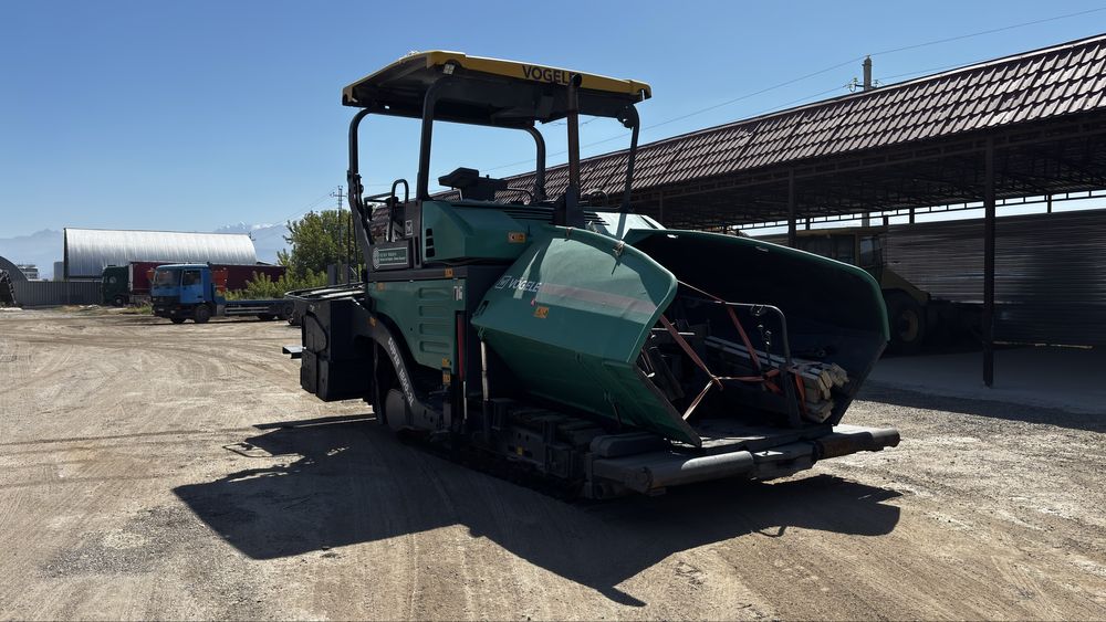 Асфальтоукладчик Vogele 1800