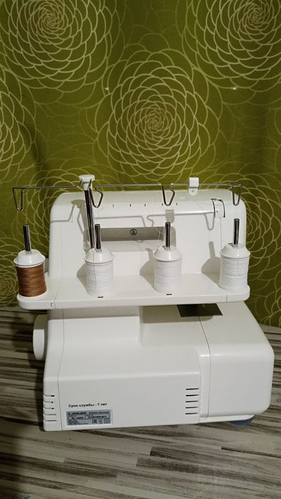 Продам оверлок в отличном состоянии