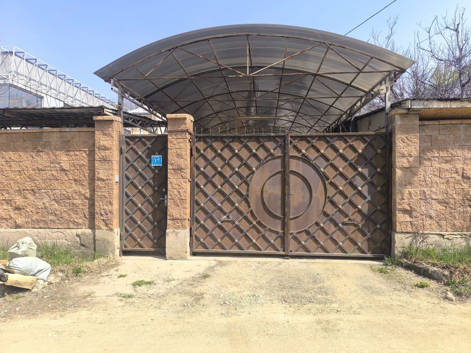 Продам дом полностью меблированный