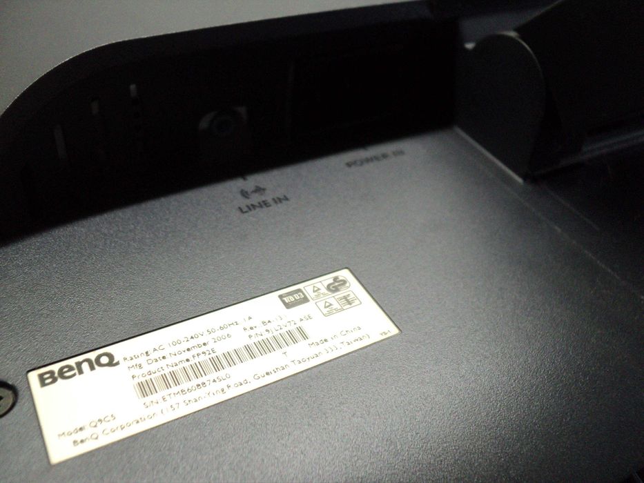 Monitor Benq FP92E 19" Cu Boxe