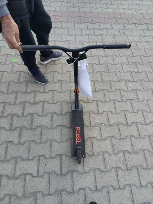 BYOX Детска тротинетка stunt REBEL карбон