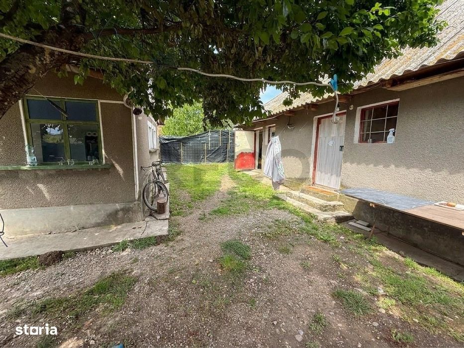 RECO Casa de vanzare cu 3014 mp teren si dublu front stradal ,Gepiu