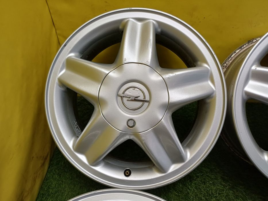 Диски R15 5×110 на Opel.