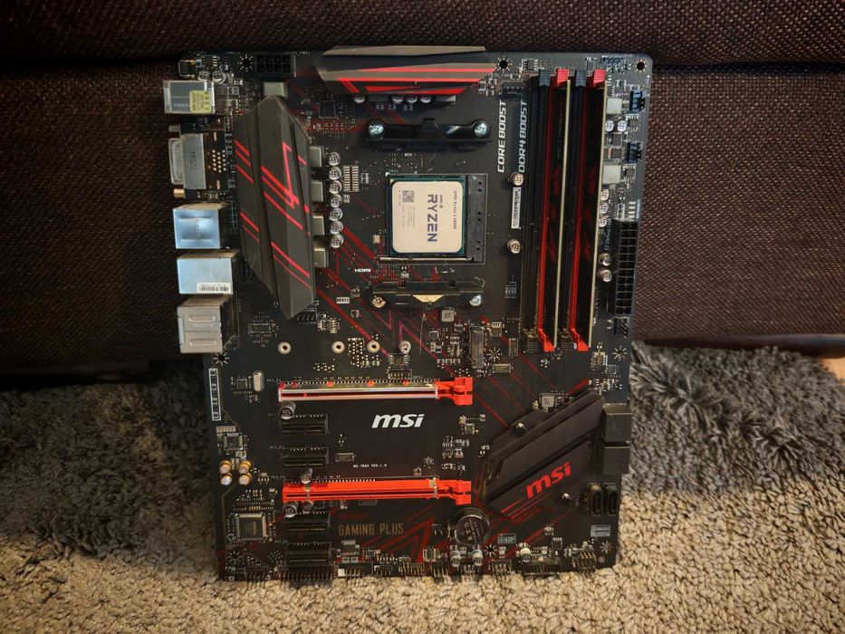 MSI B450 Gaming Plus + RYZEN 5 5600G (4.4GHz), 65W, AM4 + 16GB RAM 3000Mhz
