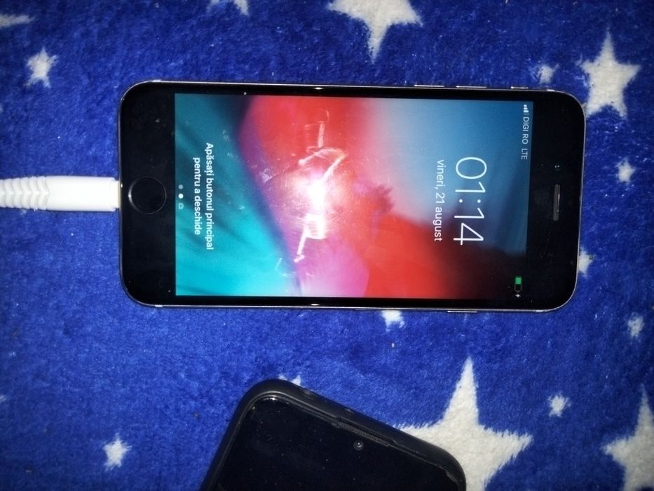 iPhone de vânzare.!Pentru mai multe detalii,mesaj in privat!