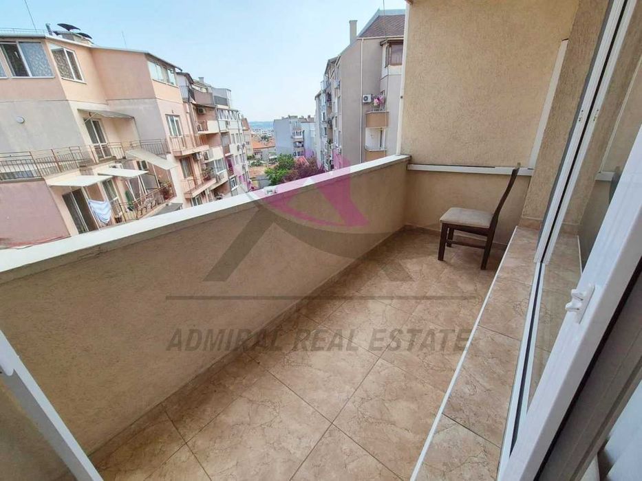 Дава се под наем Тристаен апартамент в Варна, Цветен квартал - 95 кв.м за 665 € - Снимка #6