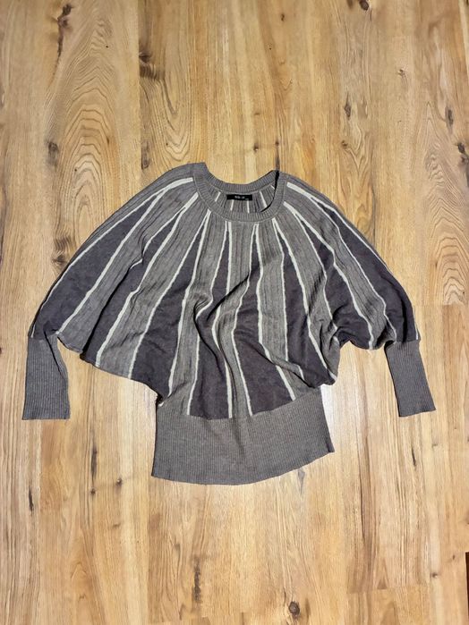 Пуловер в кафяви десени, размер S