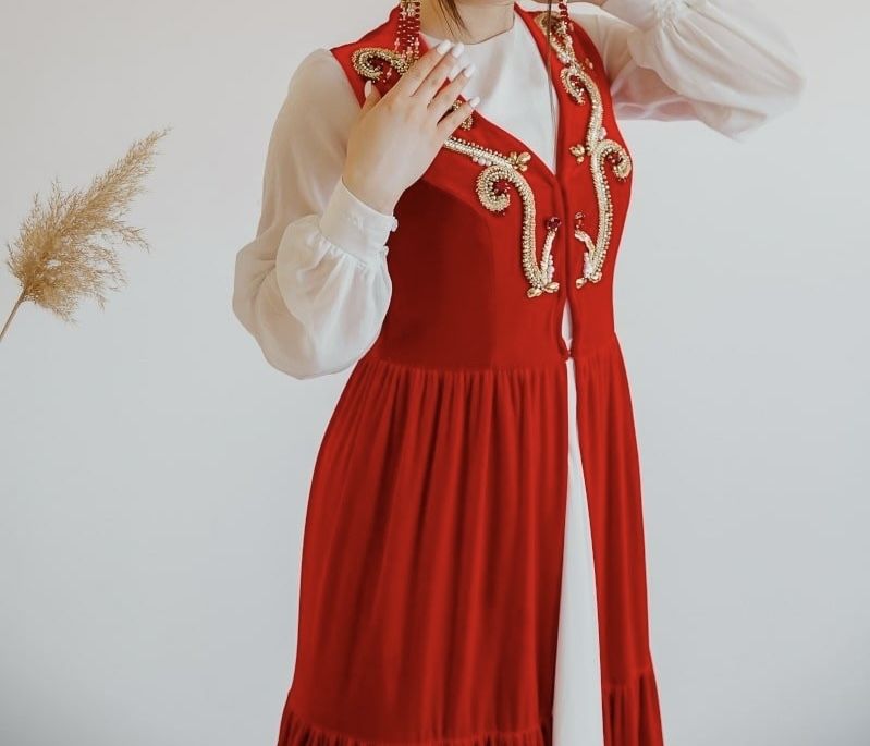 Платье на узату