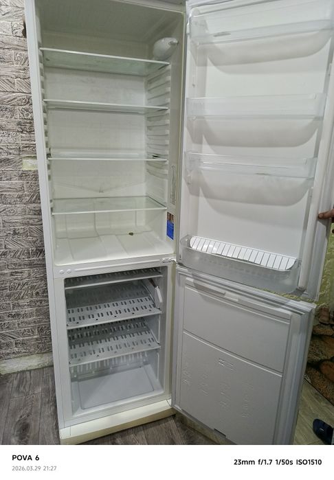 Холодильник indesit