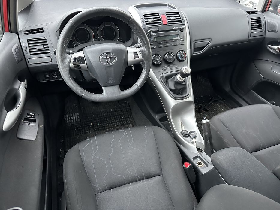 Toyota Auris Тойота Аурис 1.4 d4d 90 кс 2012г На части!