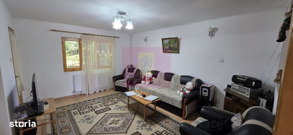 Vila cu 4 camere de vanzare in Busteni