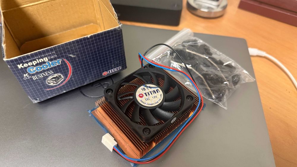 Cooler procesor Titan ttc-cu8tb 1 rulment bronz nou