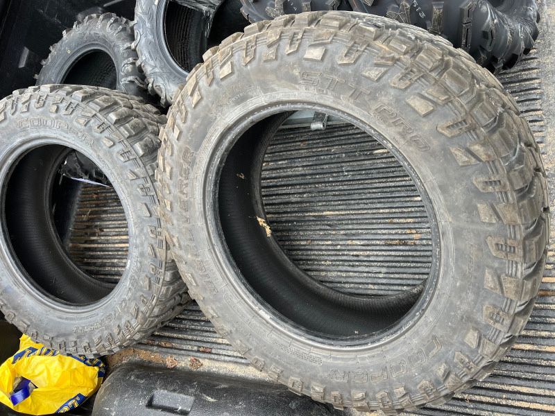 Два броя гуми Cooper Discoverer STT PRO 275/65R20 ARMOR TEK 3