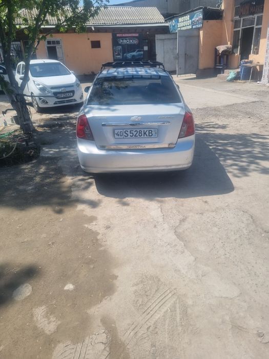 Lasetti 1,6 sotiladi